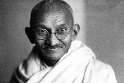Gandhi Jayanti 2025: 2 अक्टूबर को महात्मा गांधी की 156वीं जयंती पर 500 शब्दों का प्रेरणादायक निबंध
